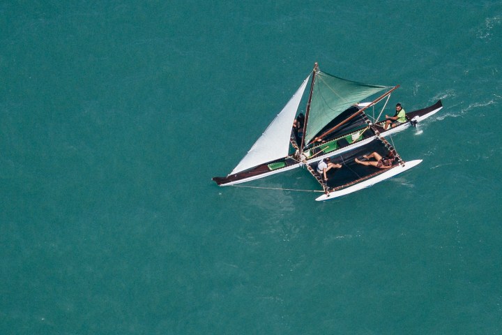 ohana sailing on pioneer bay